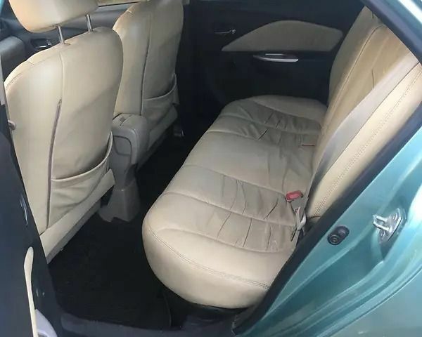 Зелений Тойота Яріс, об'ємом двигуна 1.3 л та пробігом 236 тис. км за 6366 $, фото 5 на Automoto.ua