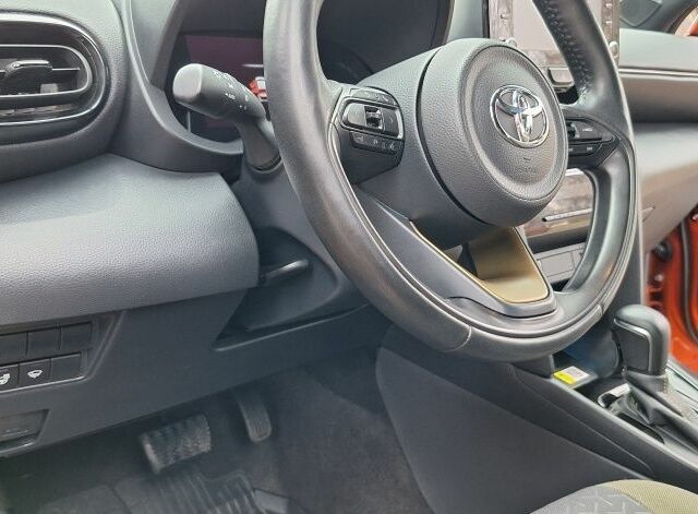 Оранжевый Тойота Ярис, объемом двигателя 0 л и пробегом 62 тыс. км за 23999 $, фото 10 на Automoto.ua