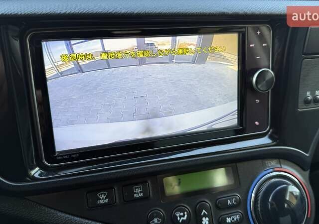 Белый Тойота Aqua, объемом двигателя 1.5 л и пробегом 85 тыс. км за 10499 $, фото 33 на Automoto.ua