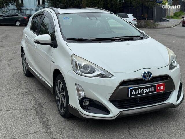 Білий Тойота Aqua, об'ємом двигуна 1.5 л та пробігом 95 тис. км за 11990 $, фото 1 на Automoto.ua