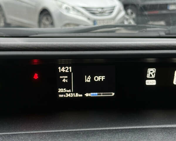 Белый Тойота Aqua, объемом двигателя 1.5 л и пробегом 63 тыс. км за 11300 $, фото 13 на Automoto.ua