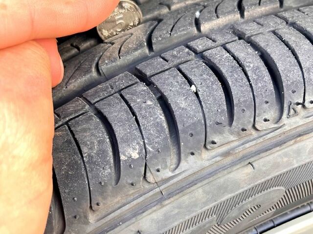 Білий Тойота Aqua, об'ємом двигуна 1.5 л та пробігом 70 тис. км за 12600 $, фото 8 на Automoto.ua