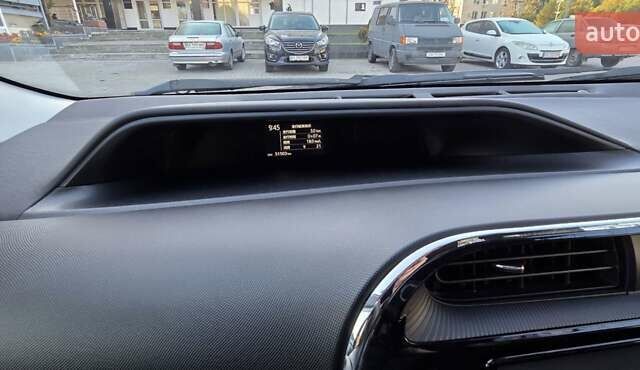 Белый Тойота Aqua, объемом двигателя 1.5 л и пробегом 51 тыс. км за 12800 $, фото 17 на Automoto.ua