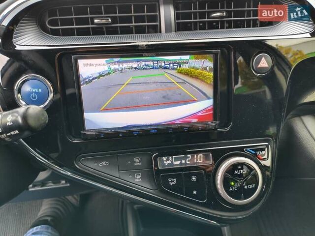 Белый Тойота Aqua, объемом двигателя 1.5 л и пробегом 73 тыс. км за 12900 $, фото 40 на Automoto.ua