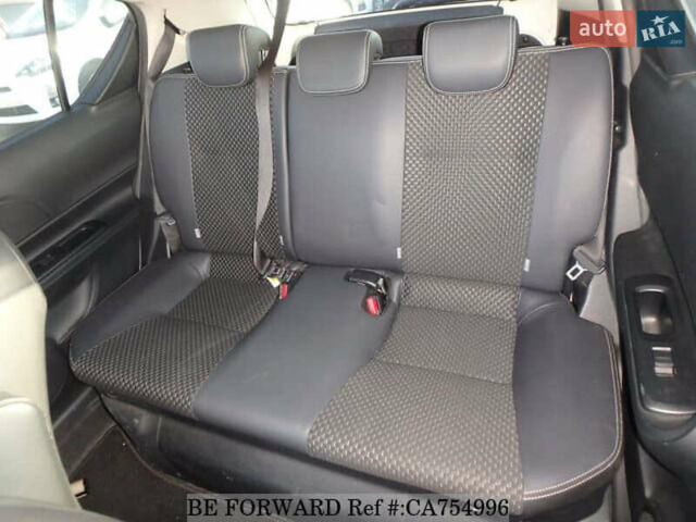 Белый Тойота Aqua, объемом двигателя 1.5 л и пробегом 79 тыс. км за 12700 $, фото 26 на Automoto.ua