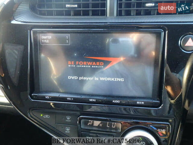 Белый Тойота Aqua, объемом двигателя 1.5 л и пробегом 79 тыс. км за 12700 $, фото 34 на Automoto.ua