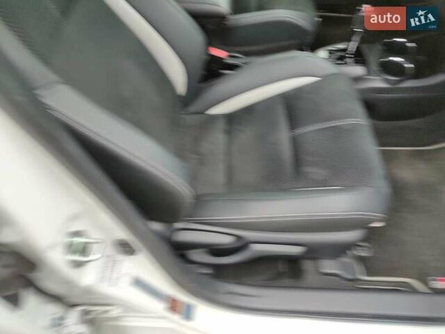 Білий Тойота Aqua, об'ємом двигуна 1.5 л та пробігом 42 тис. км за 14500 $, фото 13 на Automoto.ua