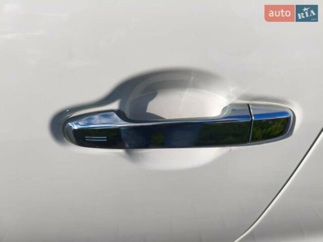 Белый Тойота Aqua, объемом двигателя 1.5 л и пробегом 73 тыс. км за 12900 $, фото 18 на Automoto.ua