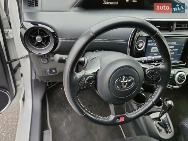 Білий Тойота Aqua, об'ємом двигуна 1.5 л та пробігом 42 тис. км за 14500 $, фото 17 на Automoto.ua