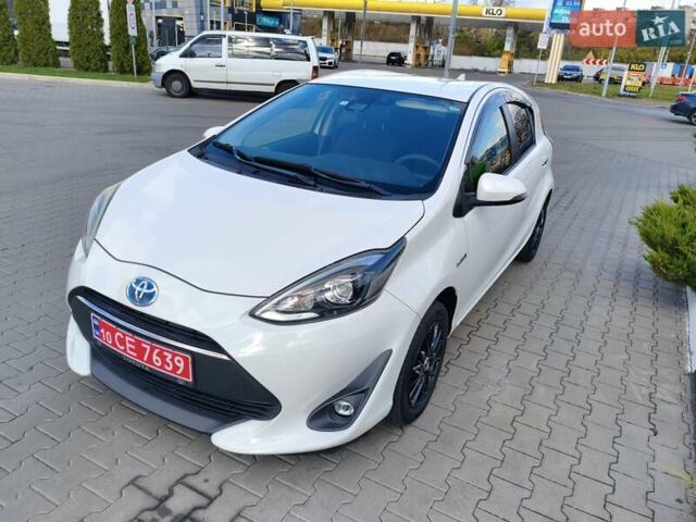 Белый Тойота Aqua, объемом двигателя 1.5 л и пробегом 73 тыс. км за 12900 $, фото 10 на Automoto.ua