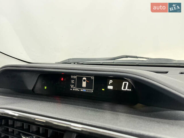 Білий Тойота Aqua, об'ємом двигуна 1.5 л та пробігом 87 тис. км за 13200 $, фото 37 на Automoto.ua