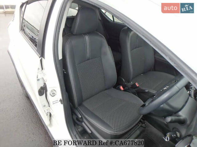 Белый Тойота Aqua, объемом двигателя 1.5 л и пробегом 27 тыс. км за 13500 $, фото 30 на Automoto.ua