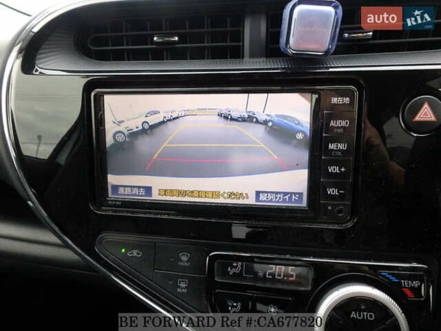 Белый Тойота Aqua, объемом двигателя 1.5 л и пробегом 27 тыс. км за 13500 $, фото 43 на Automoto.ua