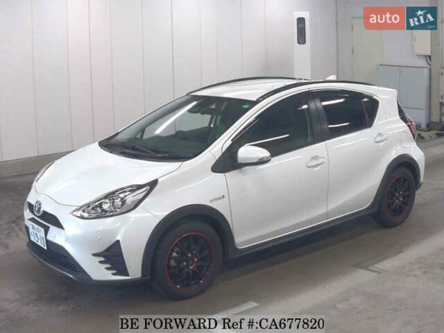 Белый Тойота Aqua, объемом двигателя 1.5 л и пробегом 27 тыс. км за 13500 $, фото 9 на Automoto.ua