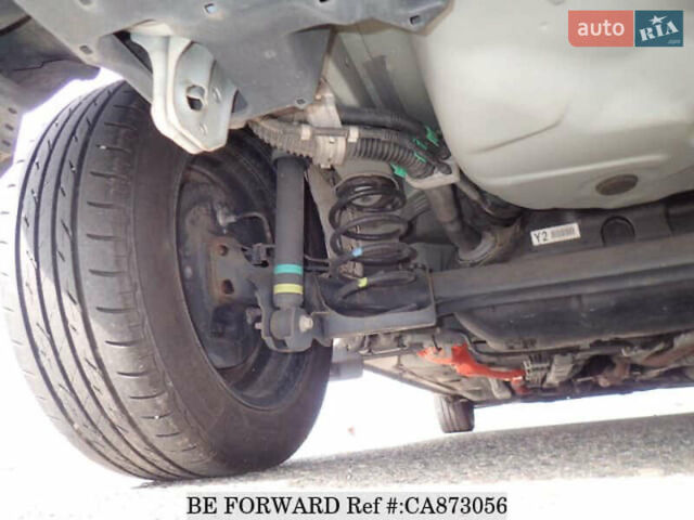 Белый Тойота Aqua, объемом двигателя 1.5 л и пробегом 83 тыс. км за 12500 $, фото 34 на Automoto.ua