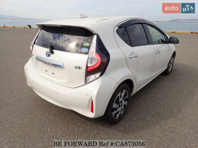Белый Тойота Aqua, объемом двигателя 1.5 л и пробегом 83 тыс. км за 12500 $, фото 6 на Automoto.ua