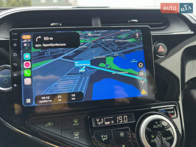 Белый Тойота Aqua, объемом двигателя 1.5 л и пробегом 79 тыс. км за 15950 $, фото 42 на Automoto.ua