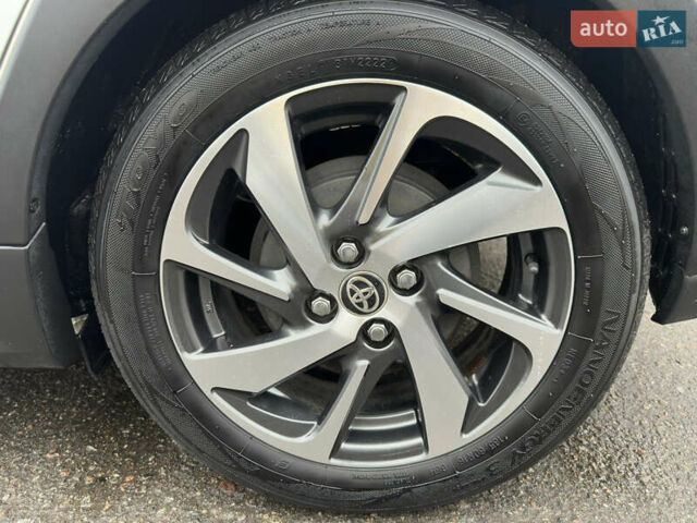 Белый Тойота Aqua, объемом двигателя 1.5 л и пробегом 79 тыс. км за 15950 $, фото 18 на Automoto.ua