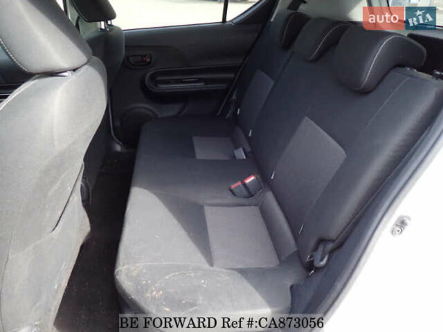 Белый Тойота Aqua, объемом двигателя 1.5 л и пробегом 83 тыс. км за 12500 $, фото 11 на Automoto.ua