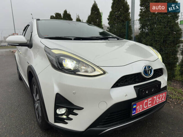 Белый Тойота Aqua, объемом двигателя 1.5 л и пробегом 79 тыс. км за 15950 $, фото 27 на Automoto.ua
