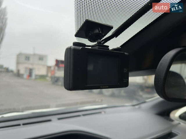 Белый Тойота Aqua, объемом двигателя 1.5 л и пробегом 79 тыс. км за 15950 $, фото 31 на Automoto.ua