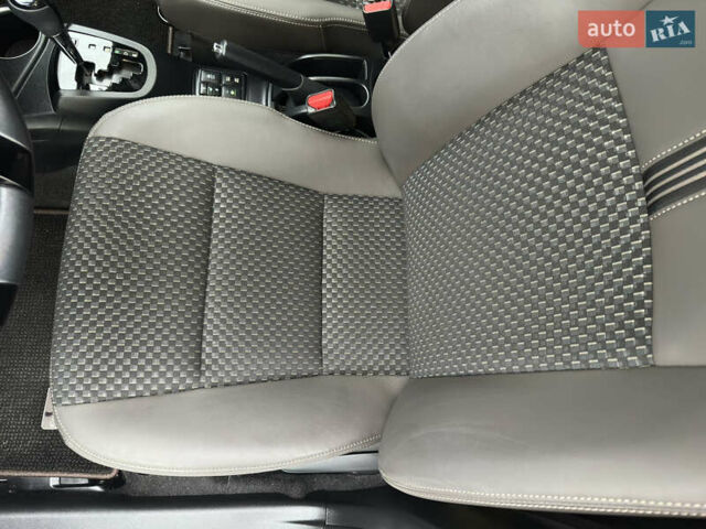 Белый Тойота Aqua, объемом двигателя 1.5 л и пробегом 79 тыс. км за 15950 $, фото 60 на Automoto.ua