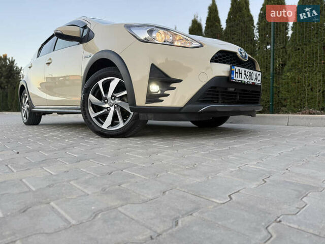 Бежевий Тойота Aqua, об'ємом двигуна 1.5 л та пробігом 79 тис. км за 13900 $, фото 8 на Automoto.ua