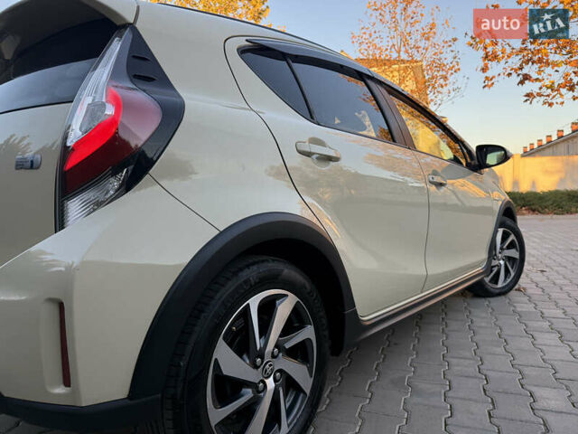 Бежевий Тойота Aqua, об'ємом двигуна 1.5 л та пробігом 79 тис. км за 13900 $, фото 20 на Automoto.ua