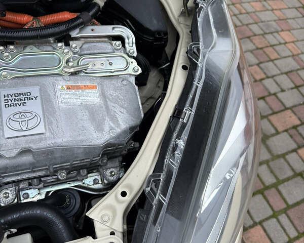 Бежевый Тойота Aqua, объемом двигателя 1.5 л и пробегом 90 тыс. км за 13700 $, фото 69 на Automoto.ua