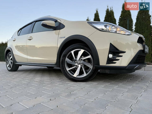 Бежевий Тойота Aqua, об'ємом двигуна 1.5 л та пробігом 79 тис. км за 13900 $, фото 9 на Automoto.ua