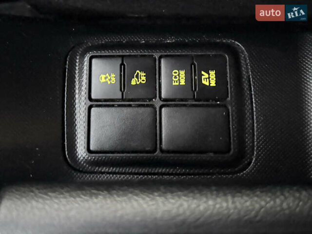 Бежевий Тойота Aqua, об'ємом двигуна 1.5 л та пробігом 79 тис. км за 13900 $, фото 61 на Automoto.ua