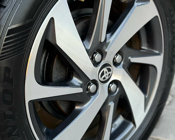 Бежевий Тойота Aqua, об'ємом двигуна 1.5 л та пробігом 79 тис. км за 13900 $, фото 38 на Automoto.ua