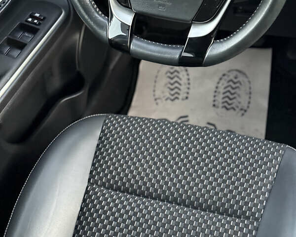 Бежевий Тойота Aqua, об'ємом двигуна 1.5 л та пробігом 79 тис. км за 13900 $, фото 92 на Automoto.ua