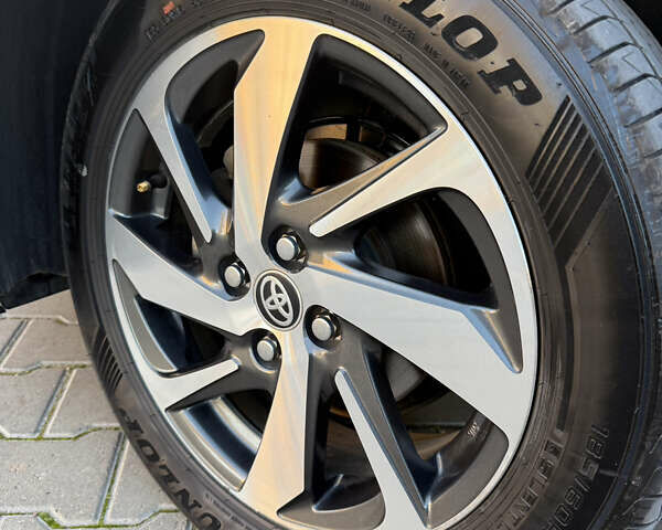 Бежевий Тойота Aqua, об'ємом двигуна 1.5 л та пробігом 79 тис. км за 13900 $, фото 40 на Automoto.ua