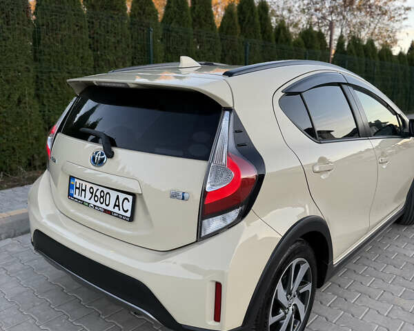 Бежевий Тойота Aqua, об'ємом двигуна 1.5 л та пробігом 79 тис. км за 13900 $, фото 13 на Automoto.ua