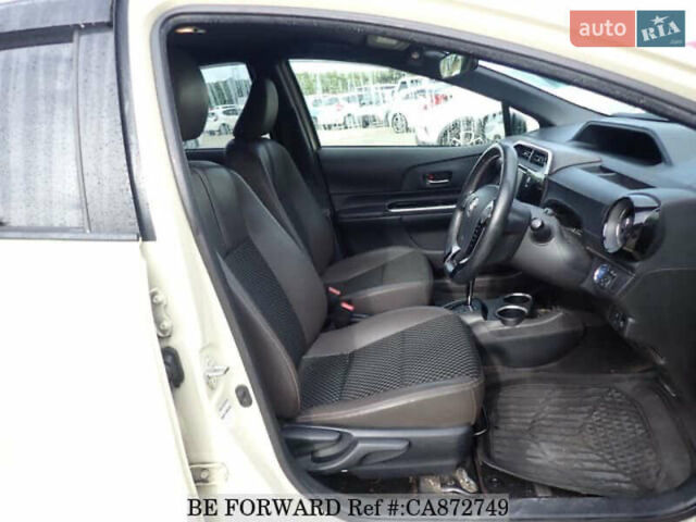 Бежевий Тойота Aqua, об'ємом двигуна 1.5 л та пробігом 89 тис. км за 12900 $, фото 8 на Automoto.ua