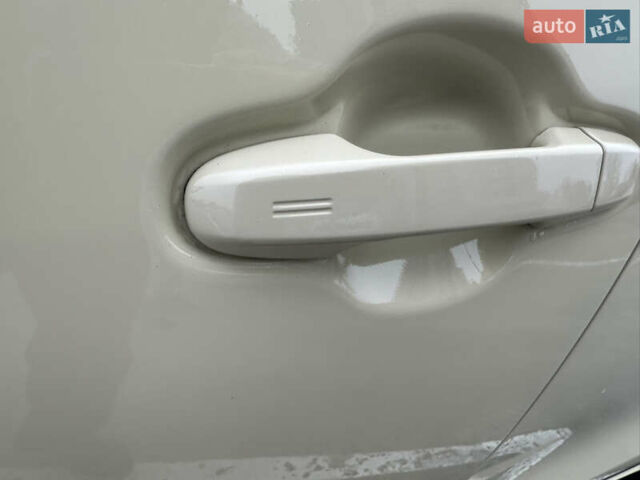 Бежевий Тойота Aqua, об'ємом двигуна 1.5 л та пробігом 72 тис. км за 14950 $, фото 9 на Automoto.ua