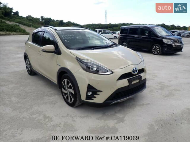 Бежевый Тойота Aqua, объемом двигателя 1.5 л и пробегом 74 тыс. км за 13500 $, фото 1 на Automoto.ua