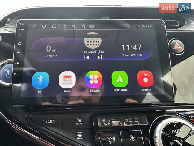 Бежевий Тойота Aqua, об'ємом двигуна 1.5 л та пробігом 72 тис. км за 14950 $, фото 62 на Automoto.ua