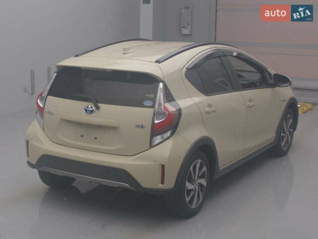 Бежевый Тойота Aqua, объемом двигателя 1.5 л и пробегом 73 тыс. км за 12900 $, фото 9 на Automoto.ua