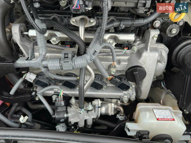 Бежевий Тойота Aqua, об'ємом двигуна 1.5 л та пробігом 72 тис. км за 14950 $, фото 56 на Automoto.ua