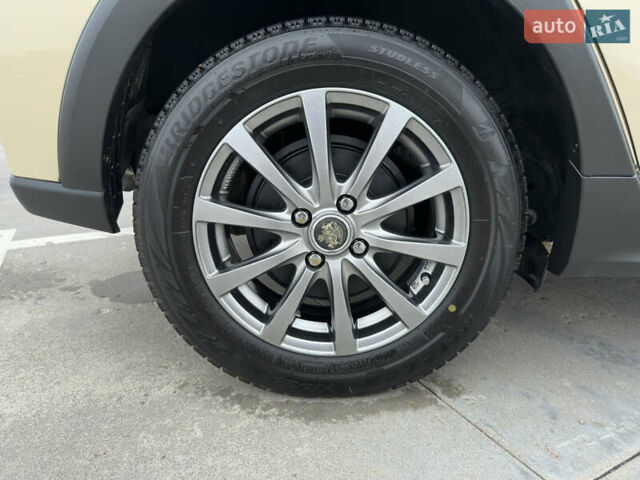 Бежевий Тойота Aqua, об'ємом двигуна 1.5 л та пробігом 72 тис. км за 14950 $, фото 28 на Automoto.ua