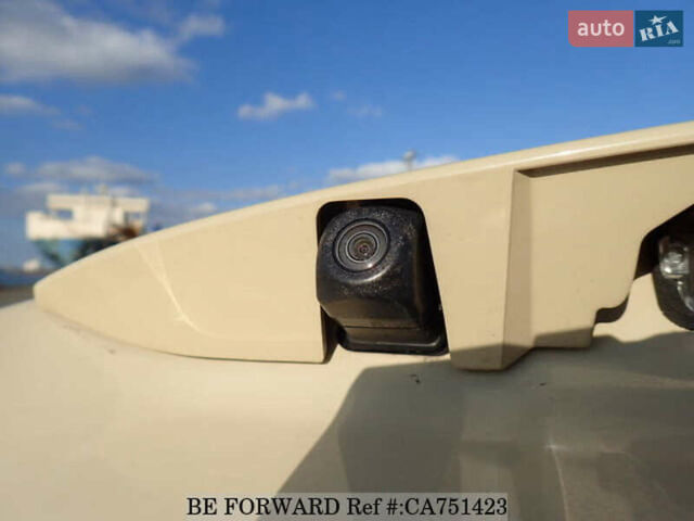 Бежевый Тойота Aqua, объемом двигателя 1.5 л и пробегом 89 тыс. км за 13500 $, фото 39 на Automoto.ua