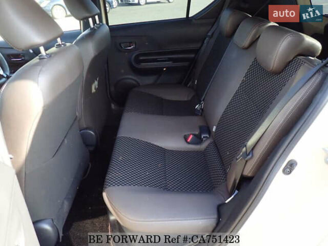 Бежевый Тойота Aqua, объемом двигателя 1.5 л и пробегом 89 тыс. км за 13500 $, фото 29 на Automoto.ua