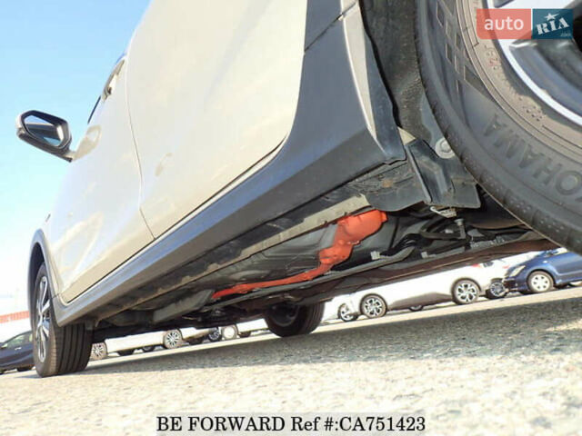 Бежевый Тойота Aqua, объемом двигателя 1.5 л и пробегом 89 тыс. км за 13500 $, фото 20 на Automoto.ua