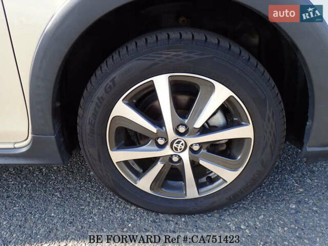 Бежевый Тойота Aqua, объемом двигателя 1.5 л и пробегом 89 тыс. км за 13500 $, фото 13 на Automoto.ua