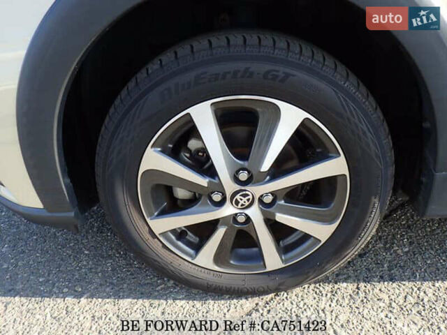 Бежевый Тойота Aqua, объемом двигателя 1.5 л и пробегом 89 тыс. км за 13500 $, фото 10 на Automoto.ua