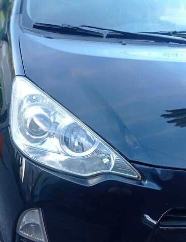 Черный Тойота Aqua, объемом двигателя 1.5 л и пробегом 181 тыс. км за 9400 $, фото 9 на Automoto.ua