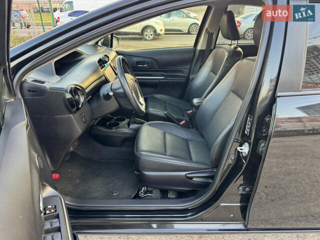 Черный Тойота Aqua, объемом двигателя 1.5 л и пробегом 138 тыс. км за 10900 $, фото 28 на Automoto.ua