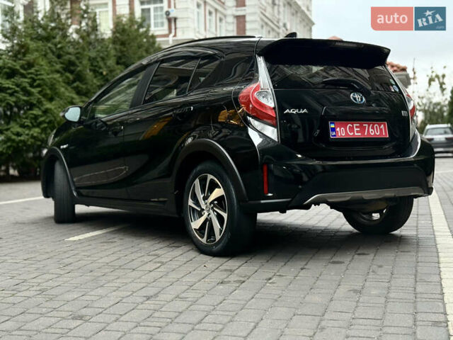 Черный Тойота Aqua, объемом двигателя 1.5 л и пробегом 52 тыс. км за 13500 $, фото 6 на Automoto.ua